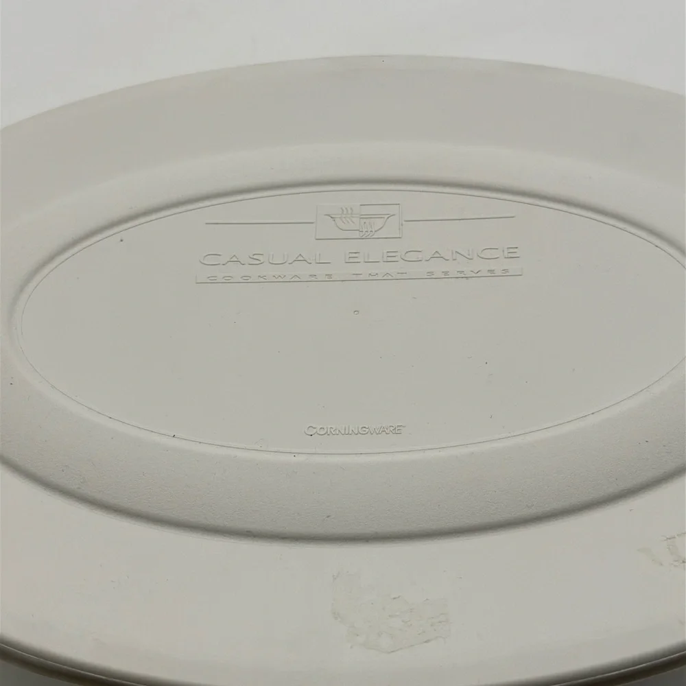 CORNING WARE CASUAL ELEGANCE L-32 WHITE COVERED 2 Qt SERVING DISH With lid‎